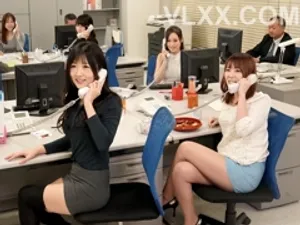 Cậu con trai được má kế ngủ cùng vì sợ ma và cái kết